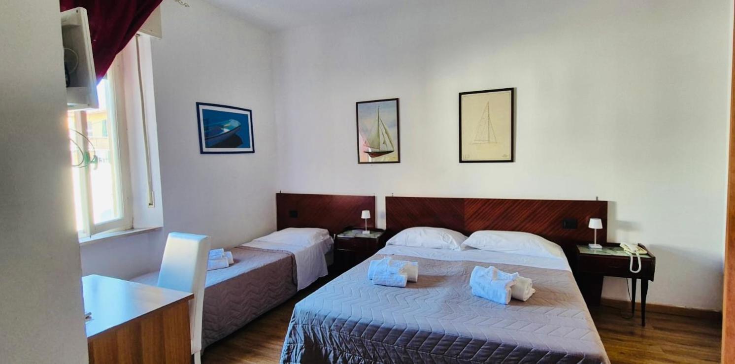 Hotel Ariston Piombino Eksteriør billede