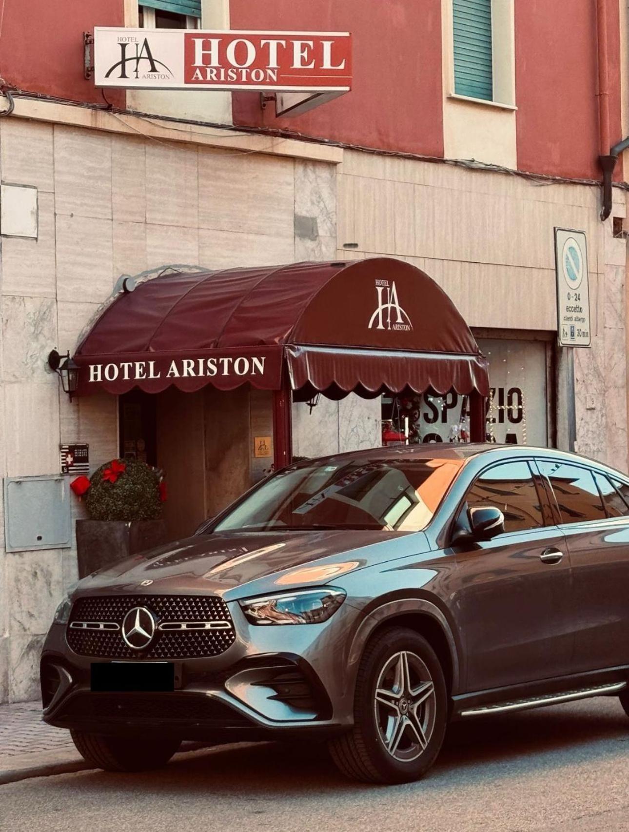 Hotel Ariston Piombino Eksteriør billede