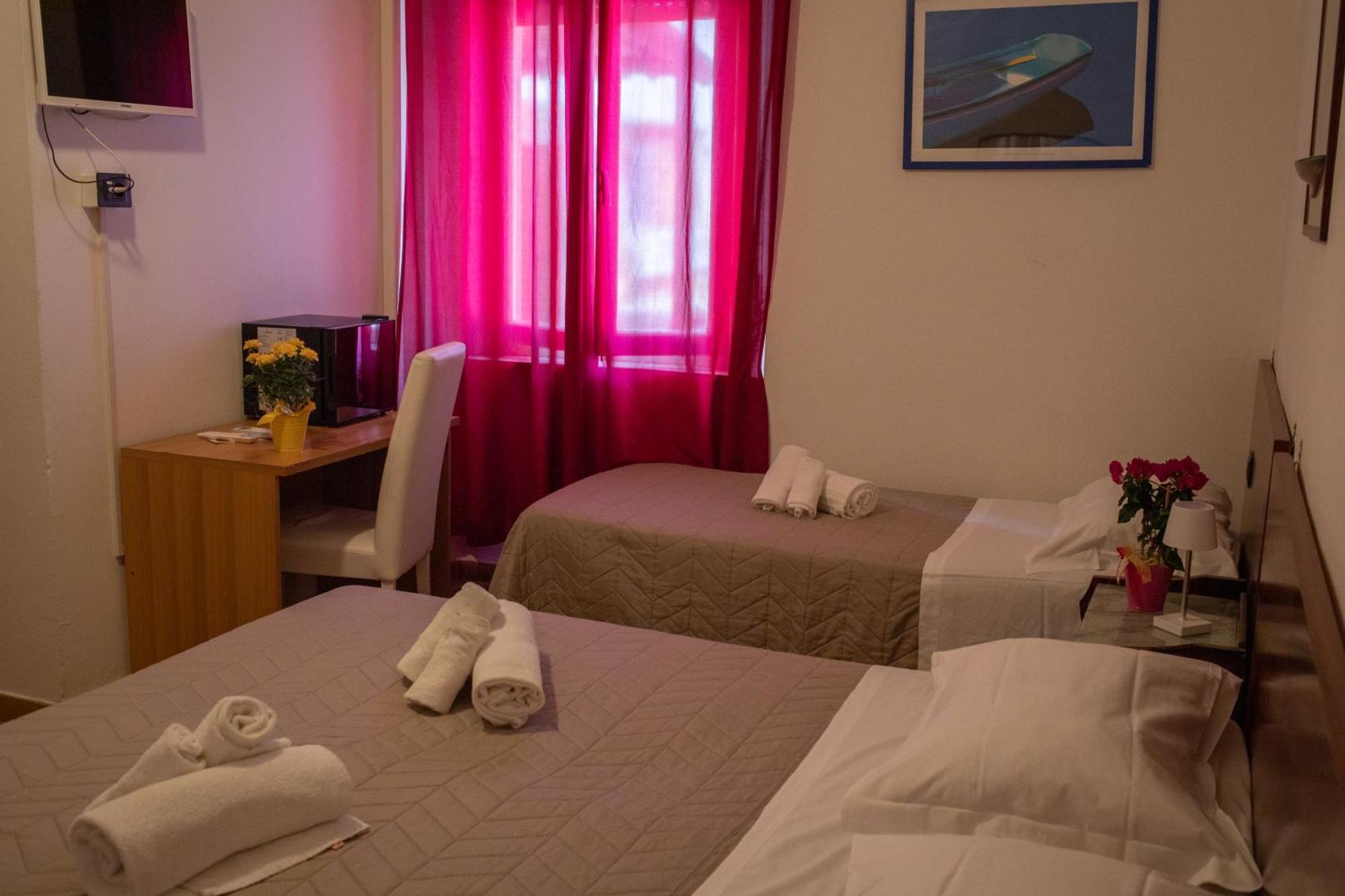 Hotel Ariston Piombino Eksteriør billede